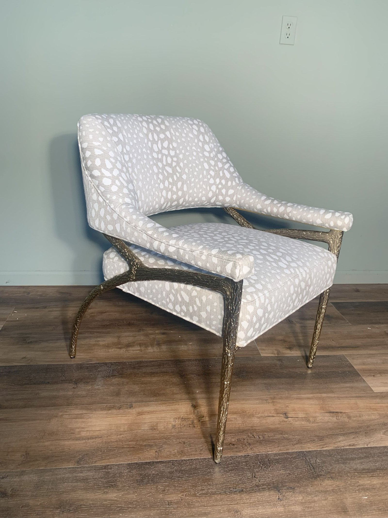 HINSDALE CHAIR